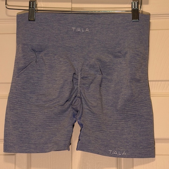 Tala Sculpt Seamless Scrunch Shorts - Blue Marl in Size Medium - Picture 2 of 3